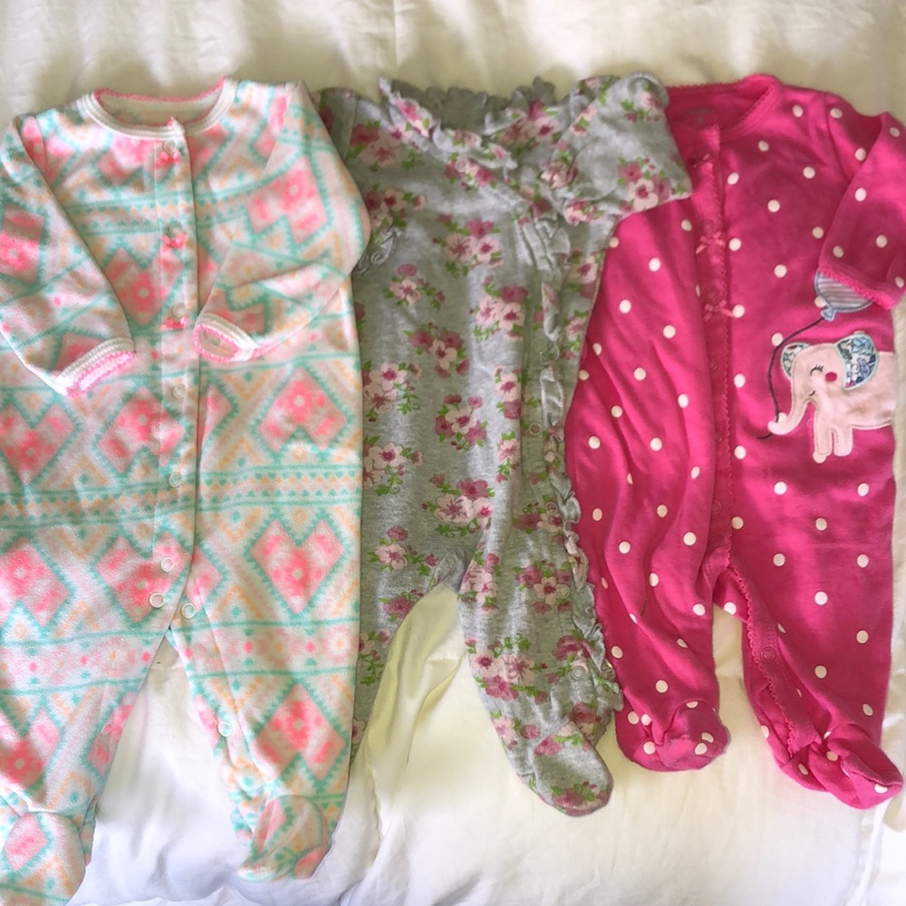(3) Carter’s 3m Footie Pajamas